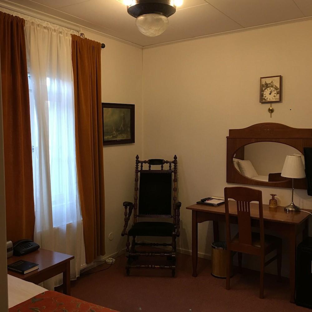 Hotell Laeckoe Lidköping エクステリア 写真