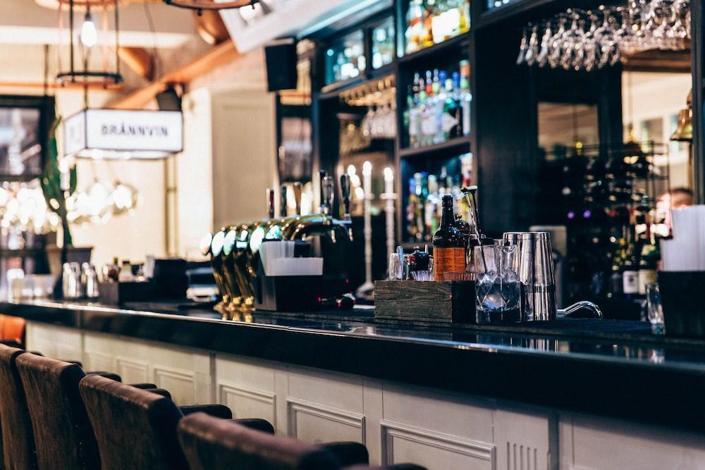 Hotell Laeckoe Lidköping エクステリア 写真