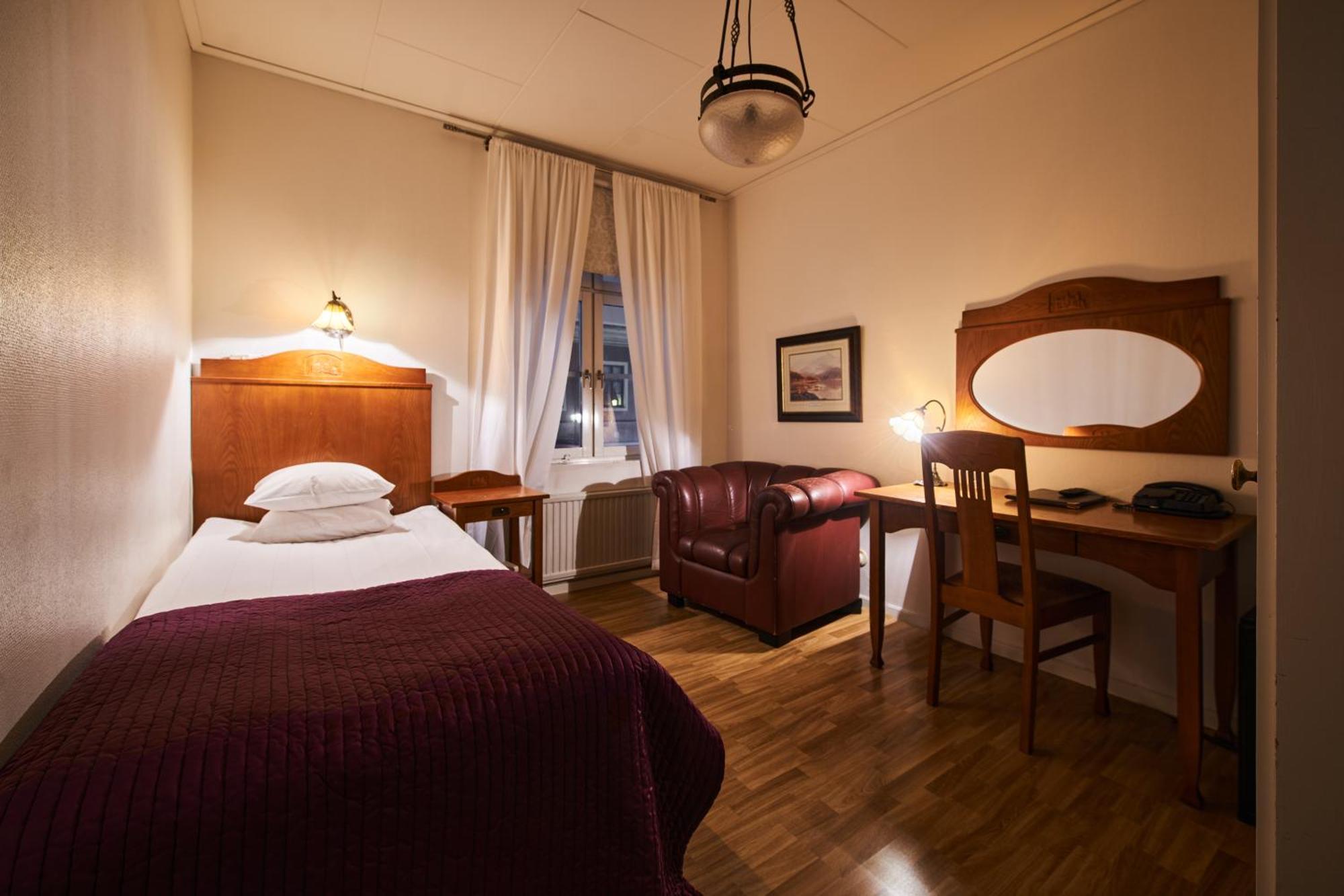 Hotell Laeckoe Lidköping エクステリア 写真