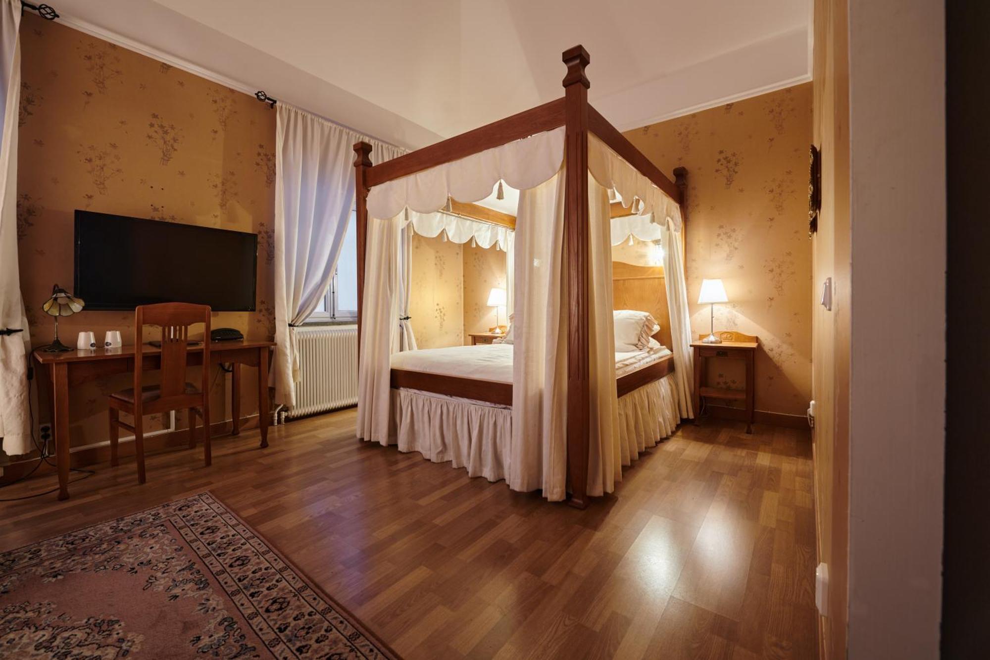 Hotell Laeckoe Lidköping エクステリア 写真