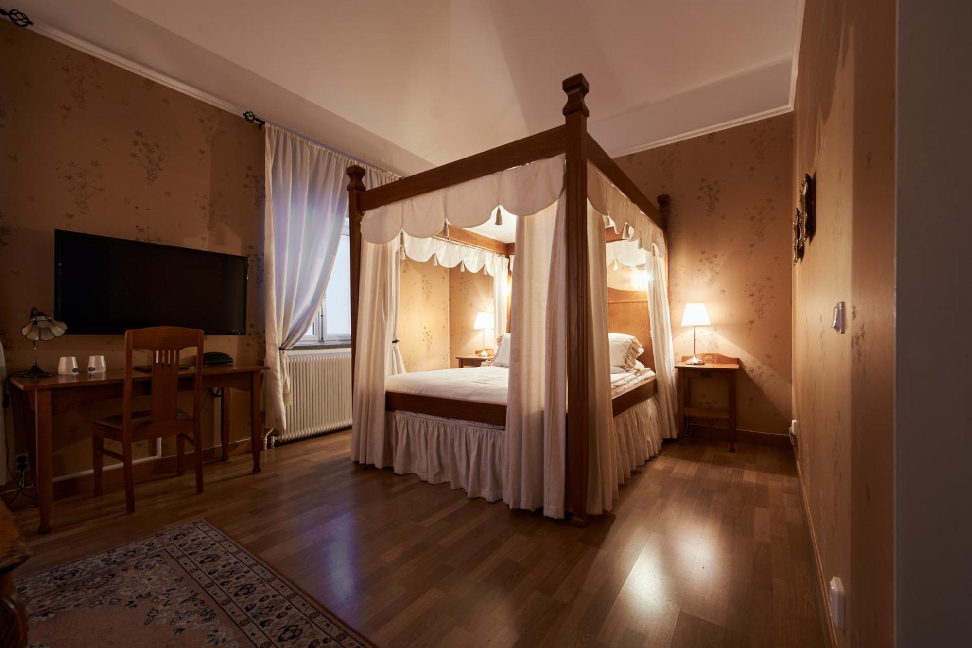 Hotell Laeckoe Lidköping エクステリア 写真