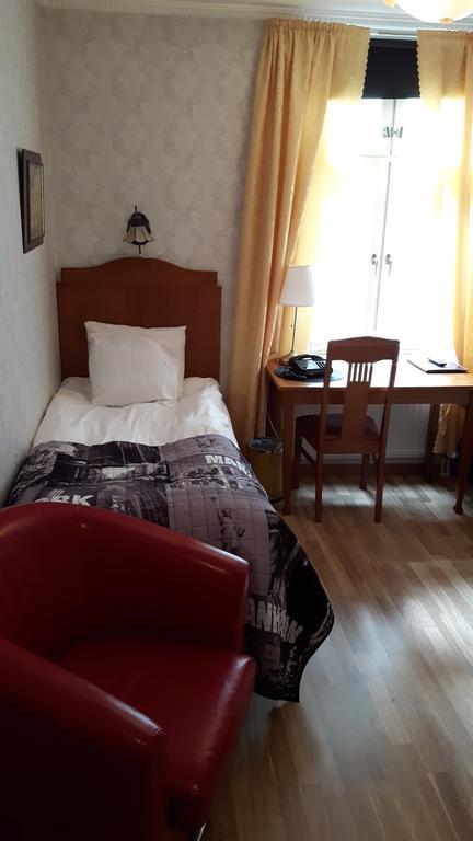 Hotell Laeckoe Lidköping エクステリア 写真