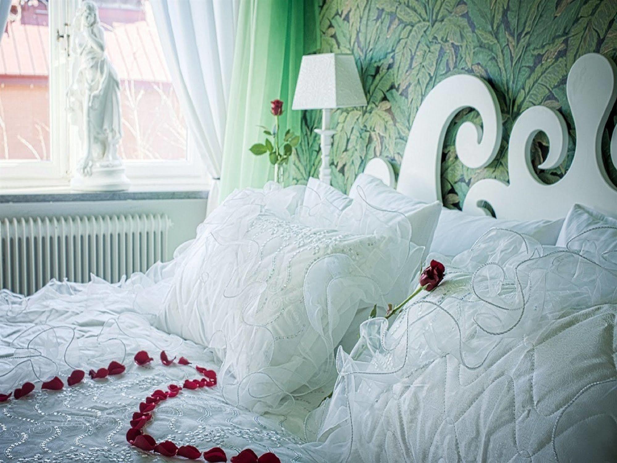 Hotell Laeckoe Lidköping エクステリア 写真