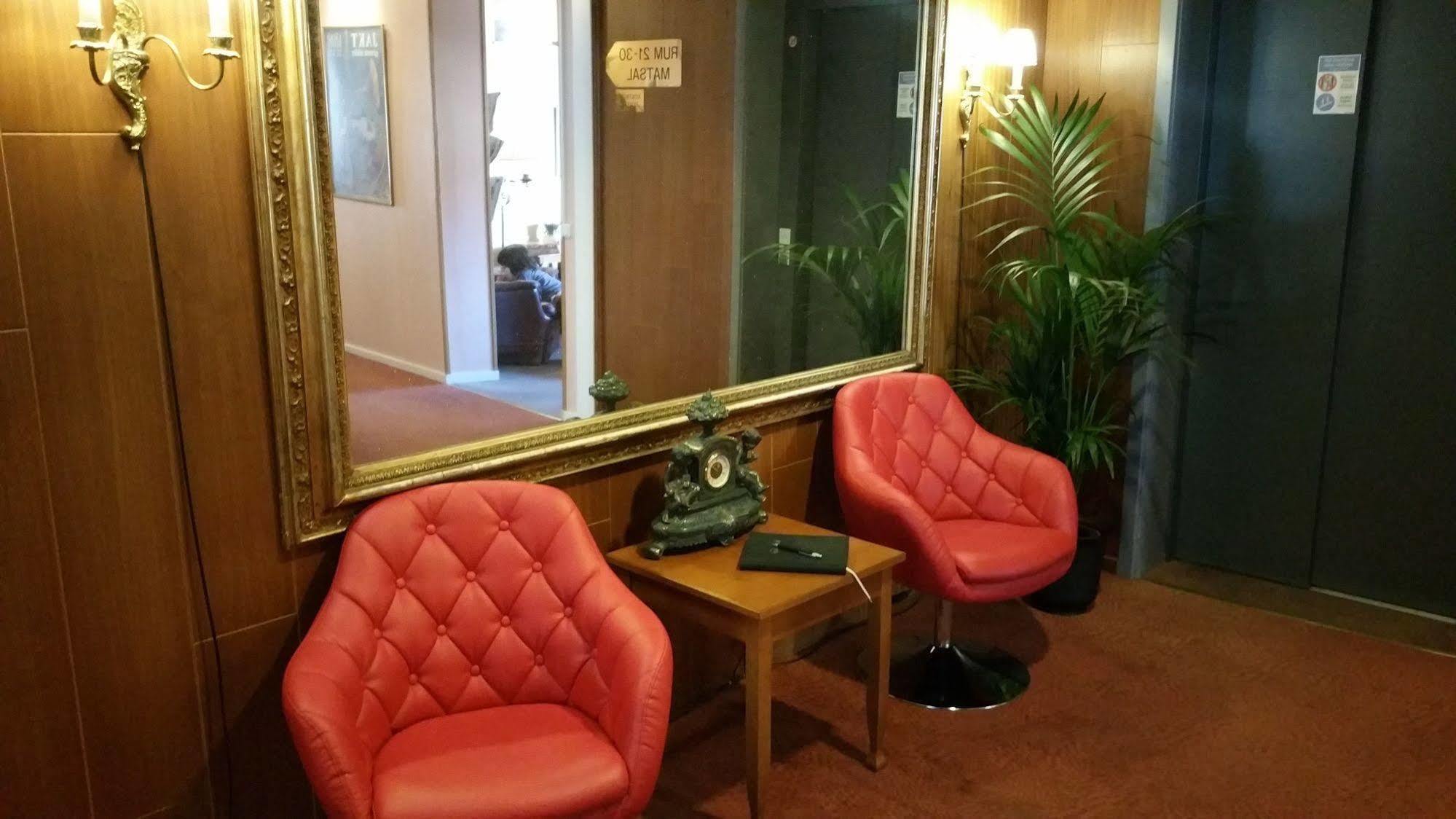 Hotell Laeckoe Lidköping エクステリア 写真