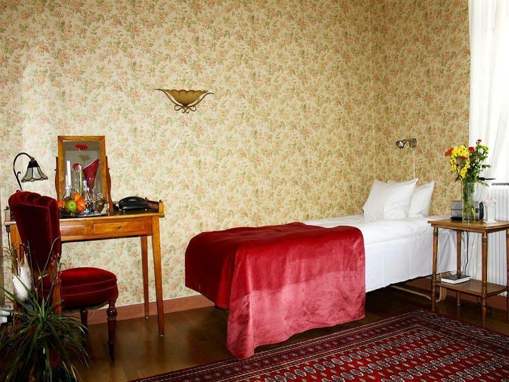 Hotell Laeckoe Lidköping エクステリア 写真